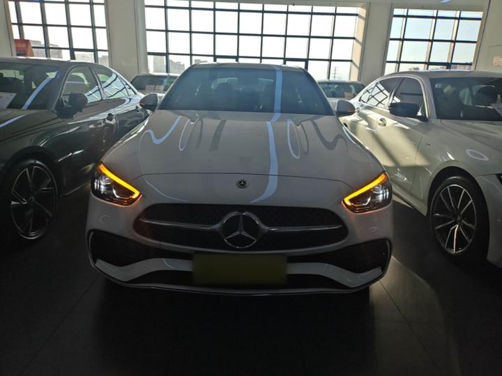 C-Class 2023 Facelift C 200 L Sport photo 2