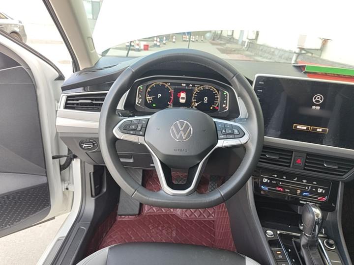 Bora 2023 300TSI DSG photo 6