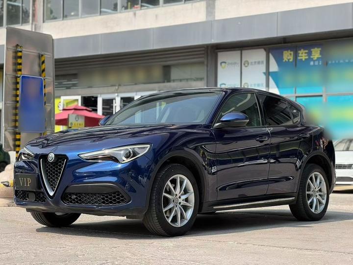 Alfa Romeo Stelvio 2017 2.0T 200HP Elite
