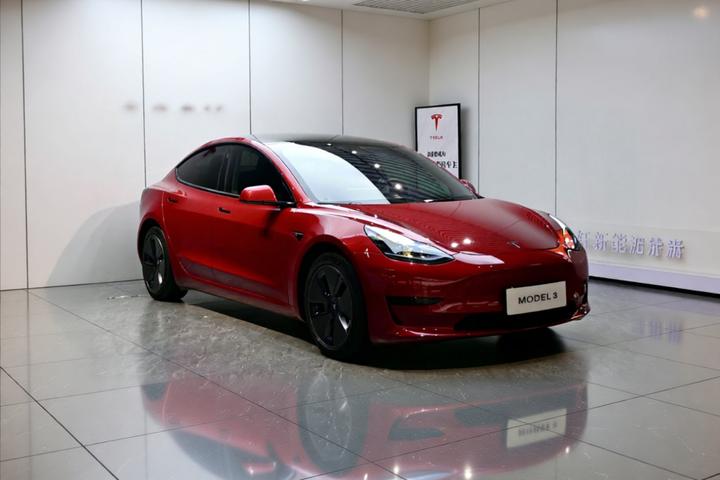 Model 3 2022 RWD photo 3