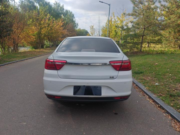 Vision 2019 Upgraded 1.5L MT Luxury China VI photo 6