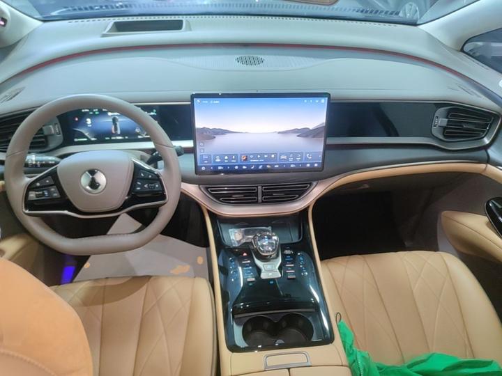 D9 2022 DM-i 970 AWD Flagship photo 5