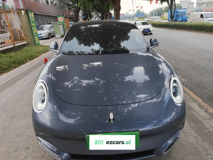2022 555km Premium photo 2