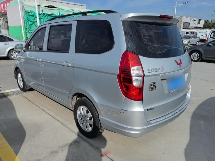 Wuling Hongguang 2014 1.5L S Standard photo 4