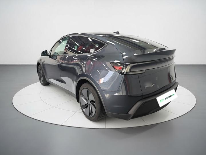 Model Y 2025 RWD photo 4