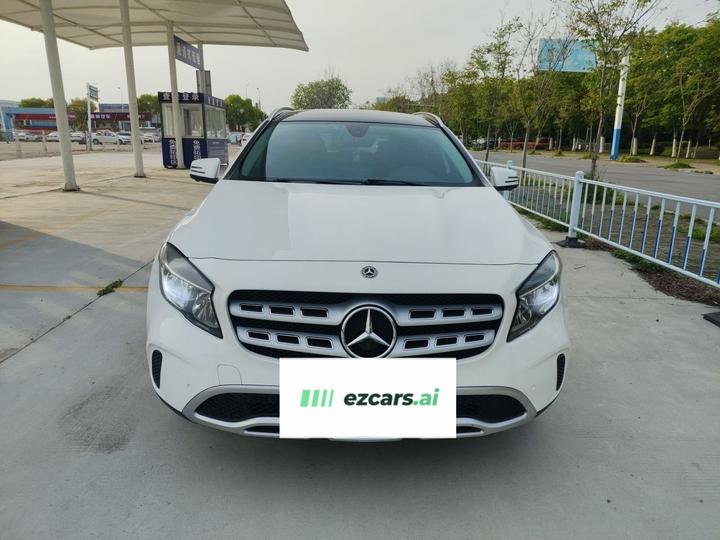 GLA 2019 GLA 200 Dynamic photo 2