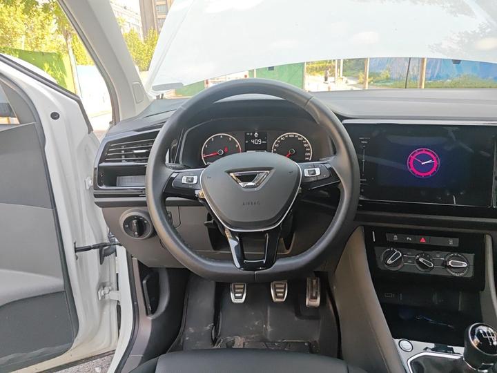 VS5 2019 280TSI MT photo 3
