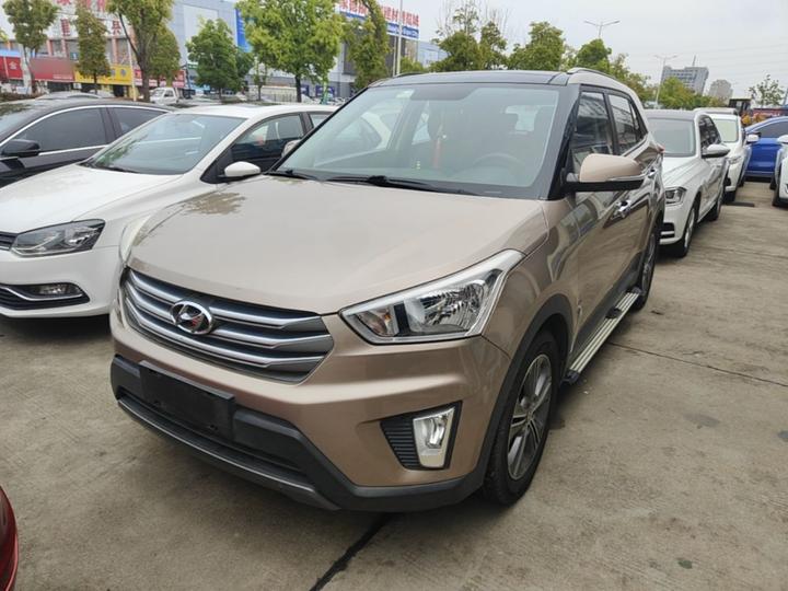 ix25 2015 1.6L AT RWD Smart GLS