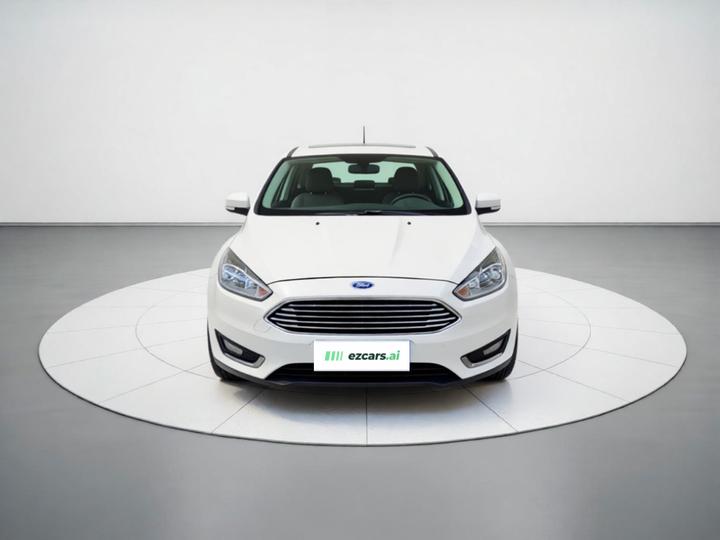 Focus 2020 Hatchback Classic 1.5L AT photo 2