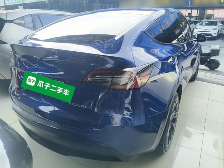 Model Y 2022 Long Range AWD photo 4