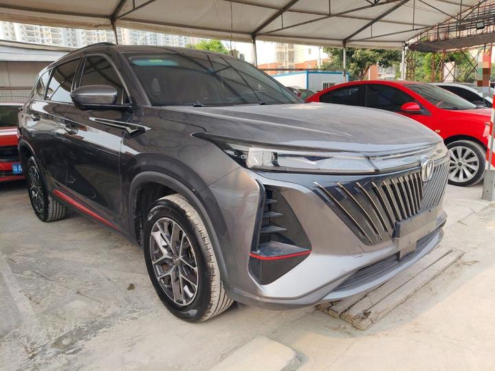 CS75 PLUS 2022 2nd Gen 1.5T AT Premium photo 3