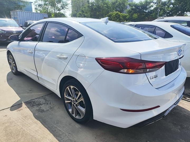 Elantra 2016 1.6L AT Smart Elite photo 4