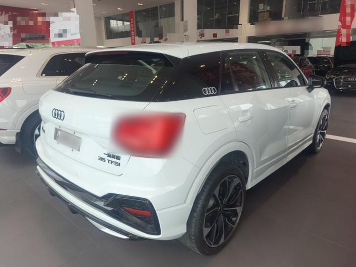 Q2L 2024 35TFSI Luxury Dynamic photo 4