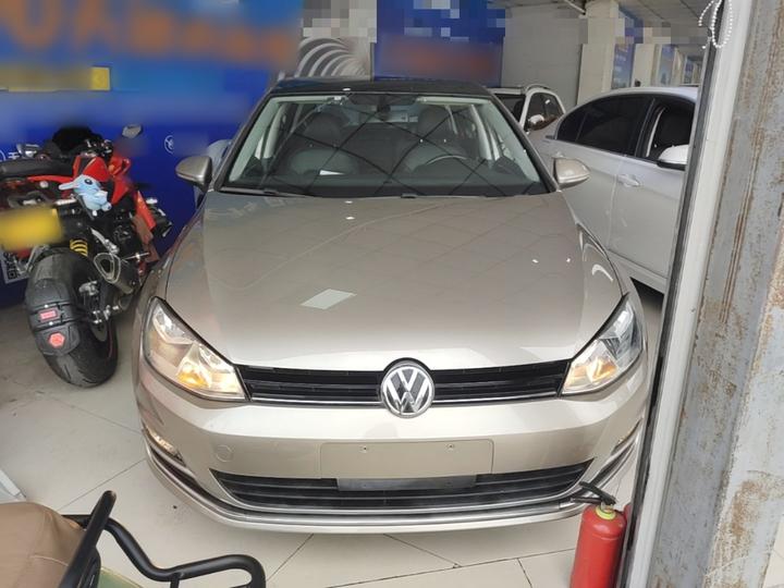Golf 2015 1.4TSI AT Luxury photo 2