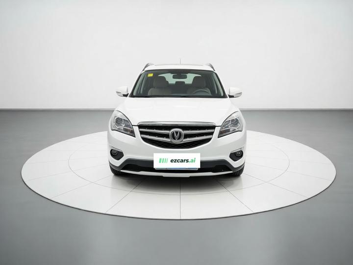 CS35 2015 1.6L MT Luxury IV photo 2