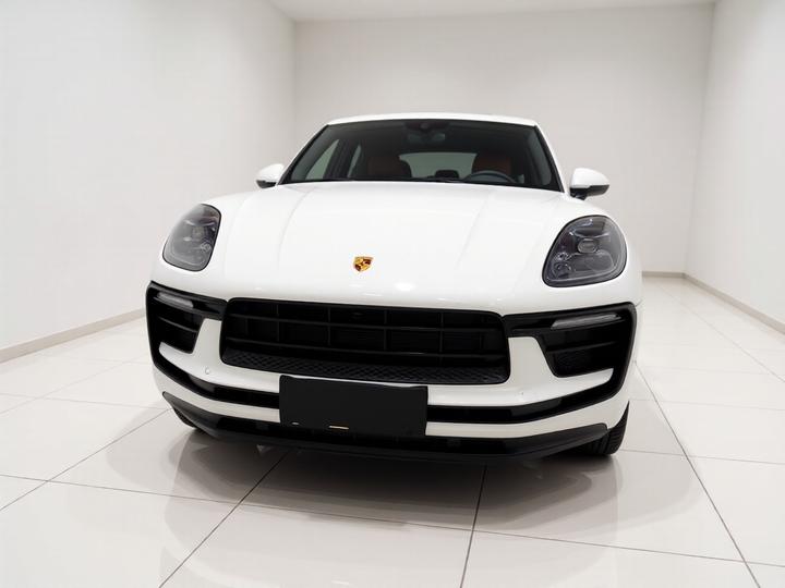2022 Macan 2.0T photo 2