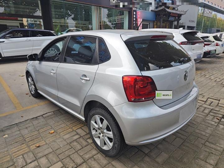 Polo 2013 1.4L MT Comfort photo 4