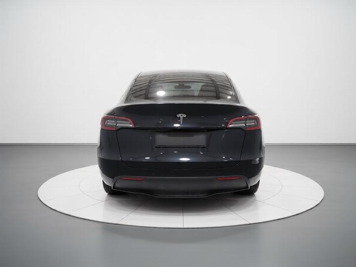 Model Y 2022 Facelift RWD photo 3