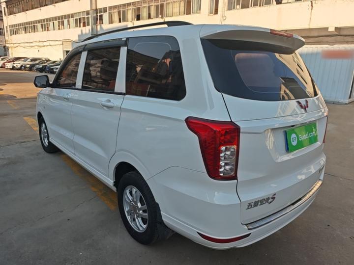 Wuling Hongguang 2021 1.5L S Standard LAR photo 4