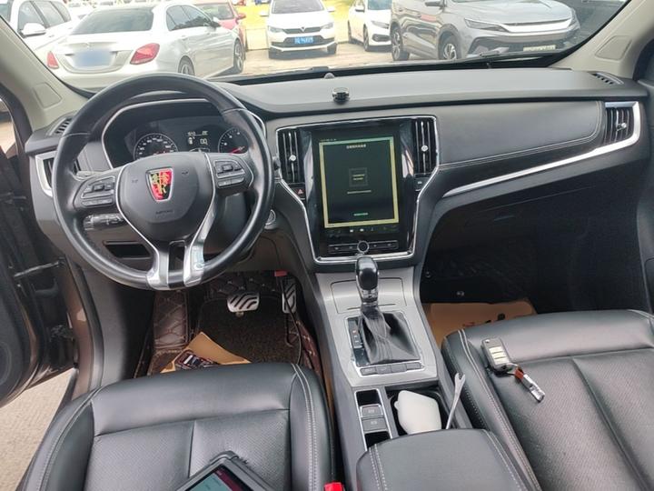 RX5 2016 20T RWD AT Smart photo 5