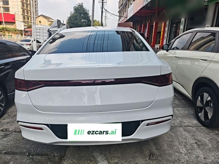 Qin PLUS 2023 Champion EV 510KM Leading photo 5