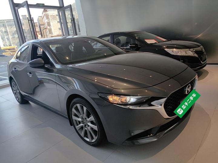 3 Axela 2021 2.0L AT photo 3