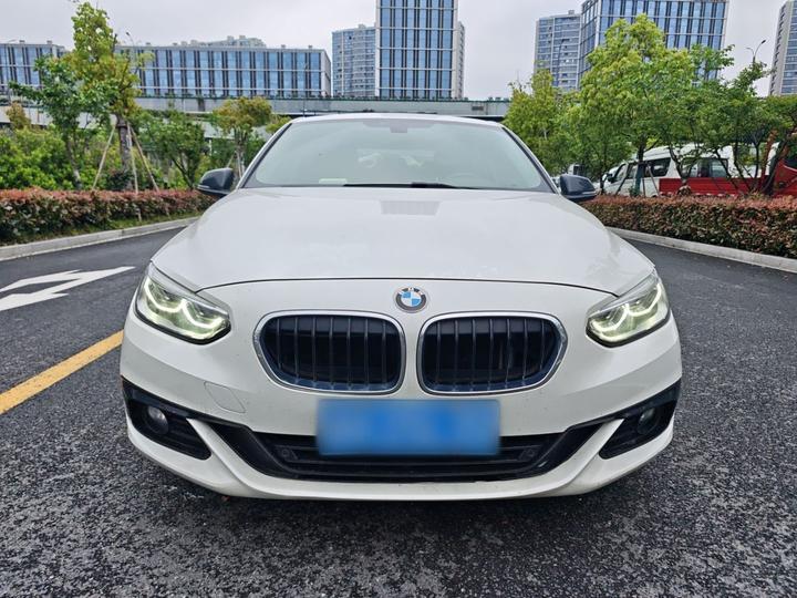 1 Series 2018 Facelift 118i Design Package photo 2