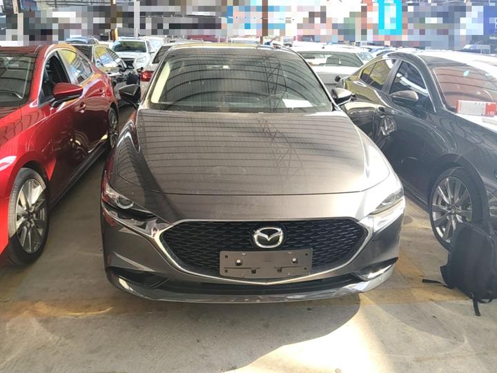 3 Axela 2020 2.0L AT photo 2