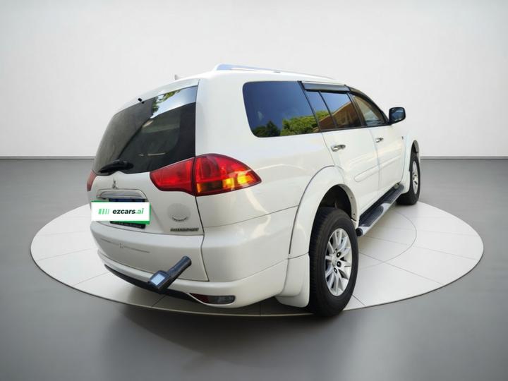 Pajero 2013 3.0L AT AWD Flagship photo 6