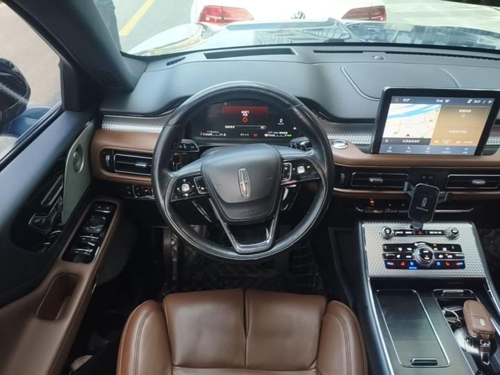 Aviator EV Imported 2020 3.0T V6 Performance Hybrid photo 6