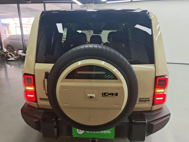 iCAR V27 2026 200KM AWD 700 photo 3