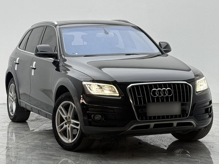 Q5 2017 Plus 40 TFSI Tech photo 4