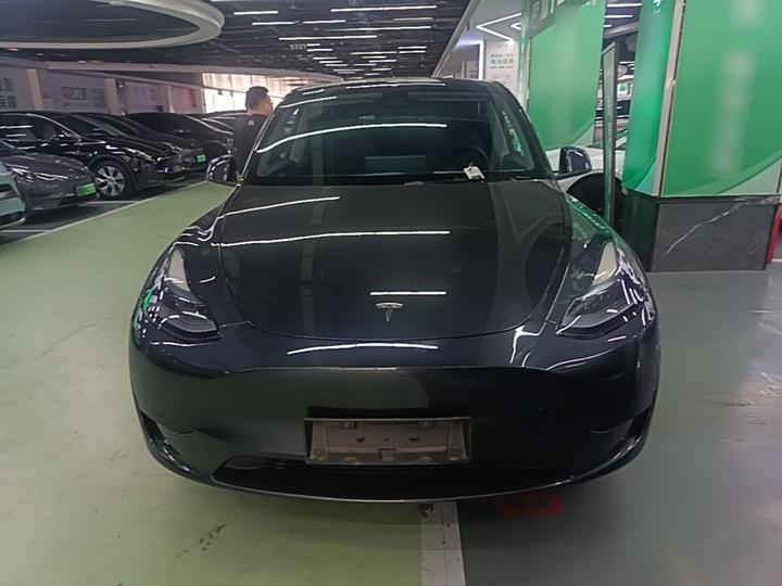 Model Y 2024 RWD photo 2