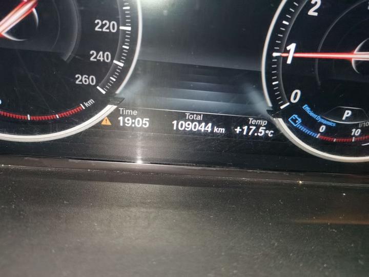 5 Series 2017 528Li xDrive Leading photo 6