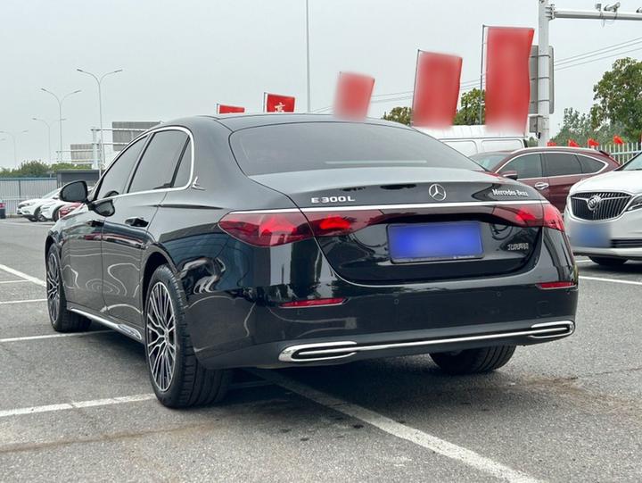 E-Class 2024 E 300 L Luxury photo 4