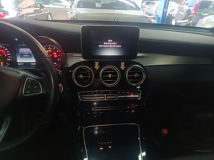 GLC 2017 GLC 200 4MATIC photo 8