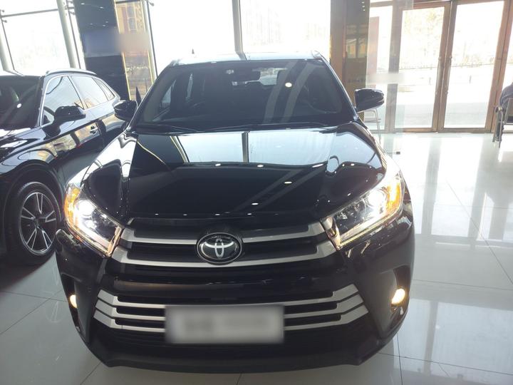 Highlander 2018 2.0T AWD Luxury 7-Seater China VI photo 2