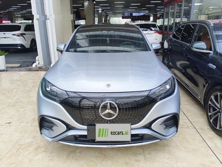 EQE SUV 2023 350 4MATIC Luxury photo 2