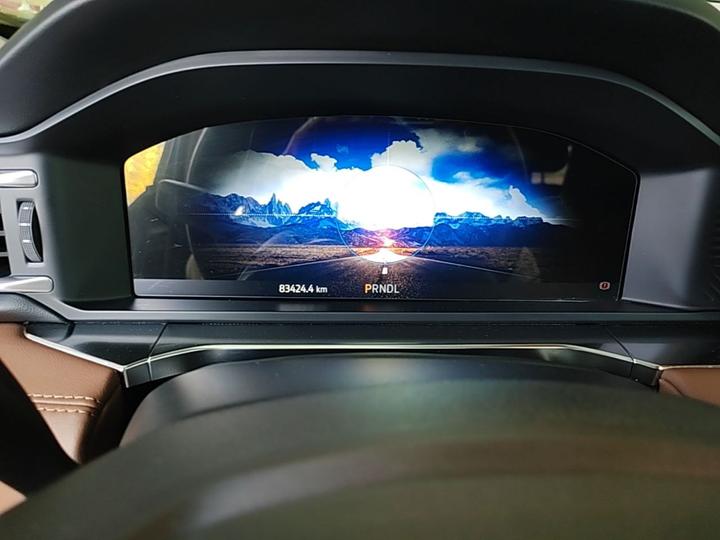 Explorer 2023 EcoBoost 285 AWD plus 6-Seater photo 4