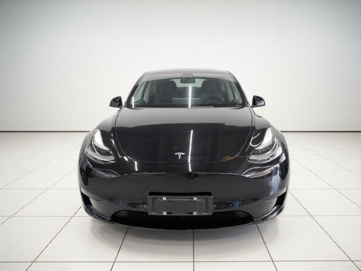 Model Y 2022 Facelift RWD photo 2