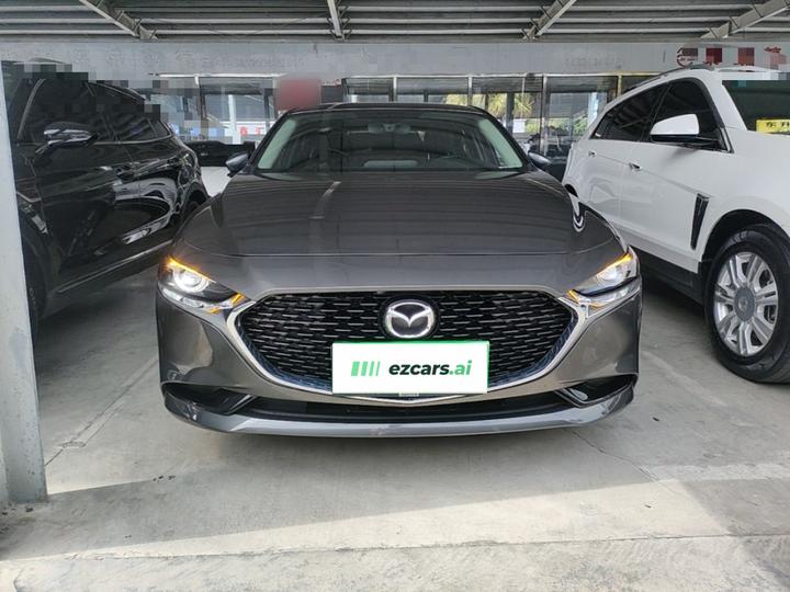 3 Axela 2021 2.0L AT photo 2