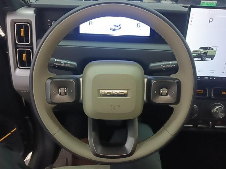 iCAR-Class V23 2025 501 AWD ADAS photo 2