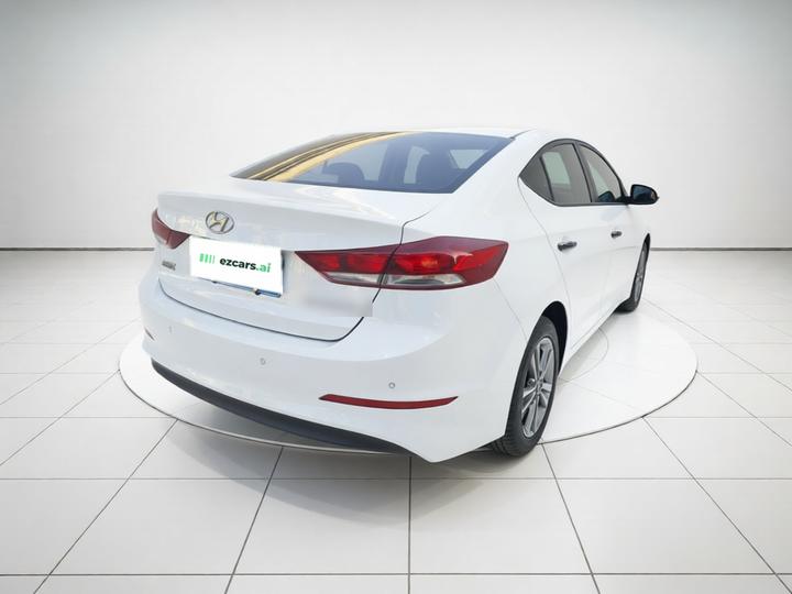 Elantra 2016 1.6L MT Smart photo 6