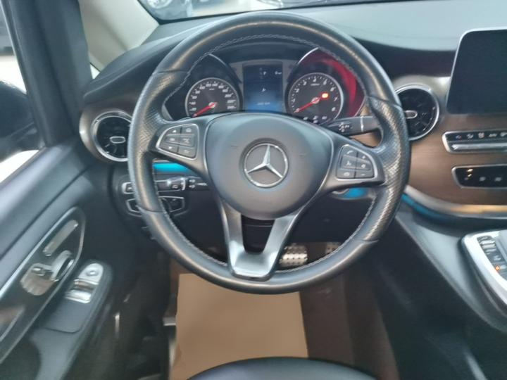 V-Class 2020 V 260 L Long Wheelbase Luxury photo 6