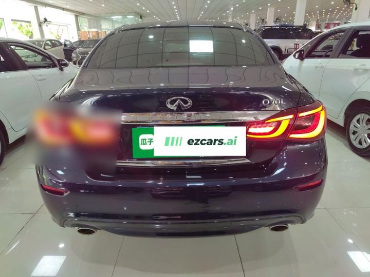 Q70 2017 Q70L 2.5L Elite photo 3