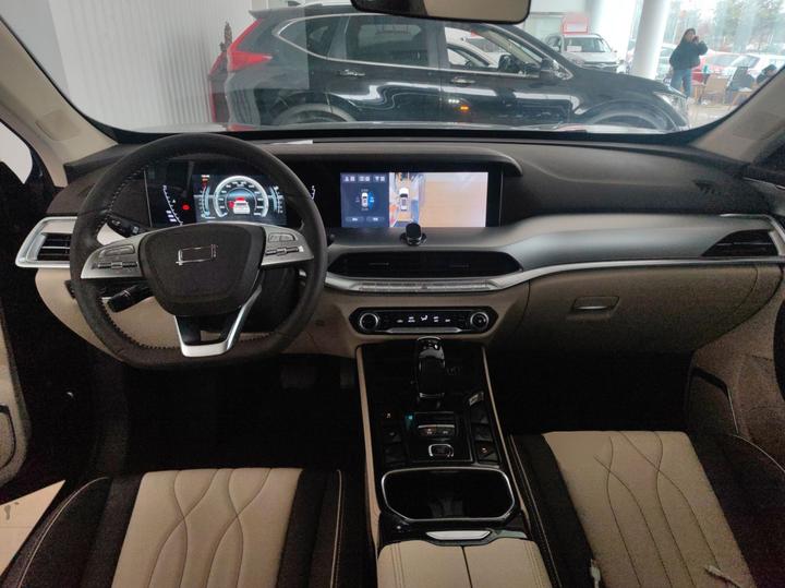 Bestune T77 2023 1.5T AT Luxury photo 5