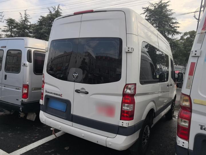 View 2020 2.0T Short Wheelbase 5/6-Seater China VI 4F20TC3 photo 6