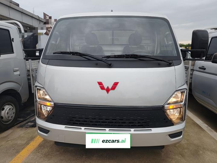 Wuling 2023 2.0L photo 2