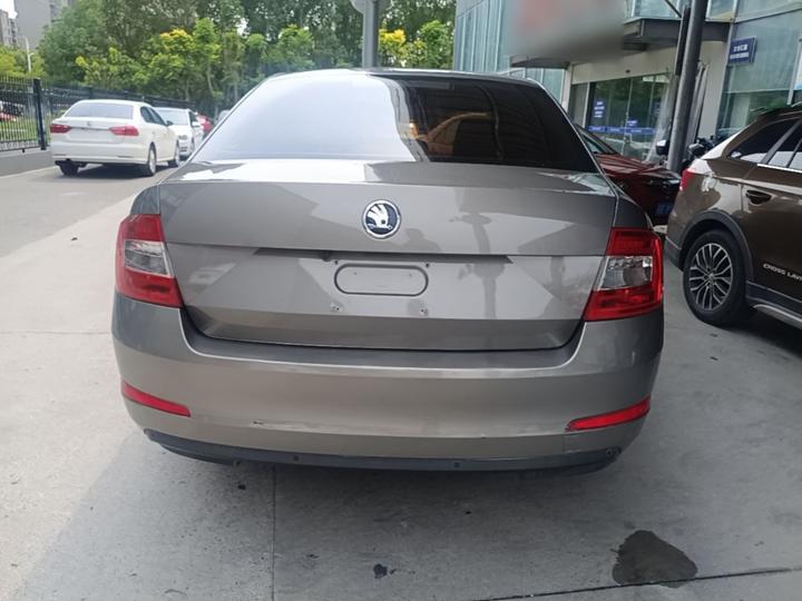 Octavia 2017 1.6L AT photo 3