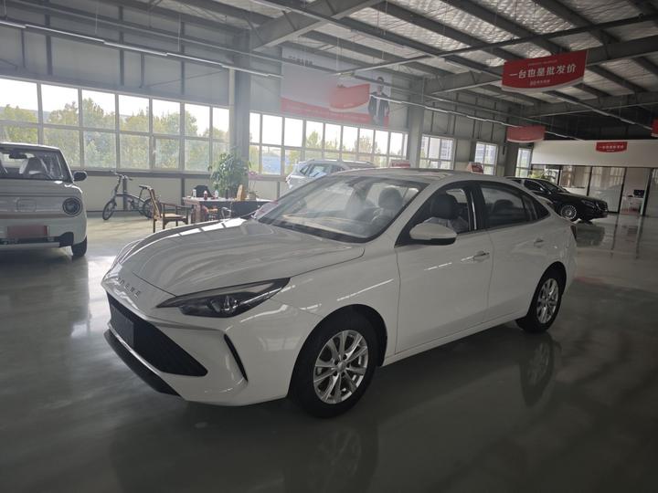 i5 2026 1.5L CVT Luxury photo 2